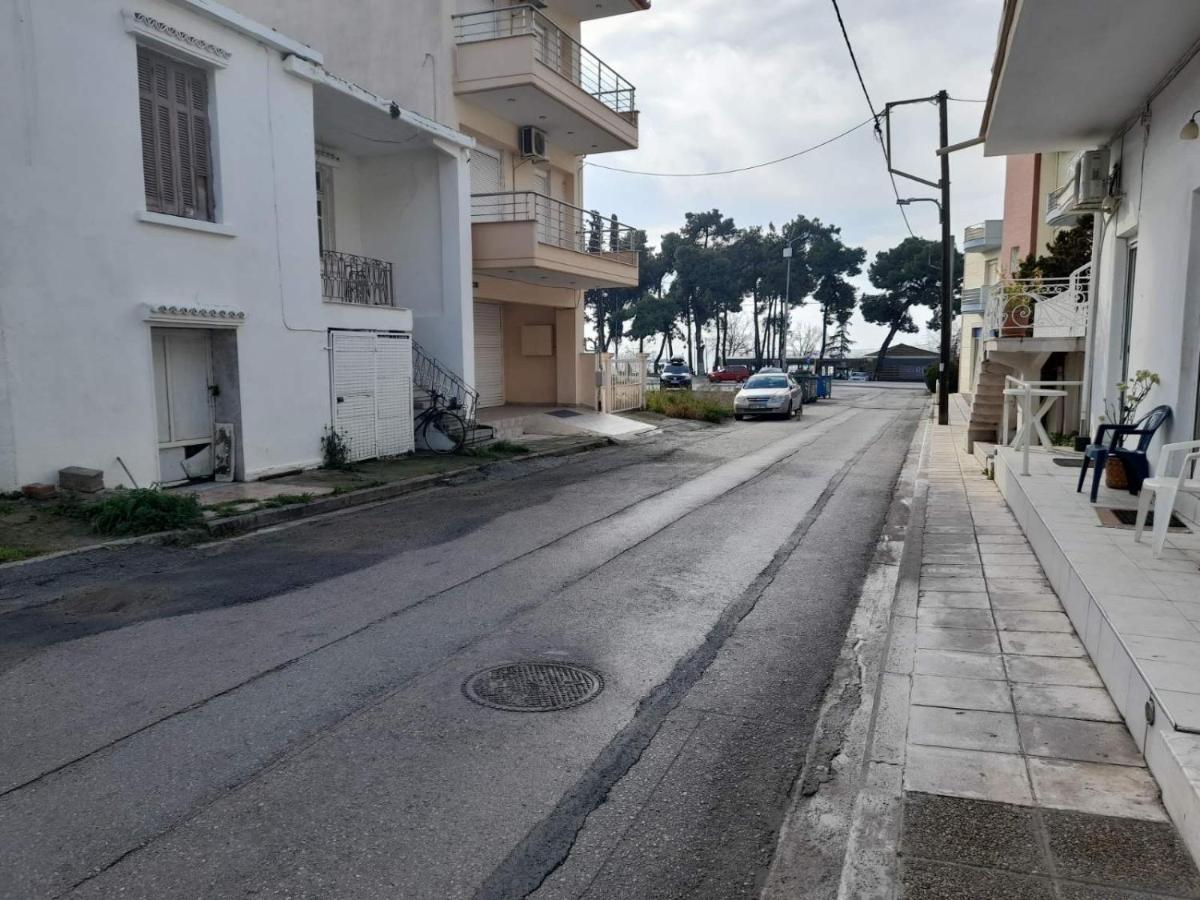 Xronis Apartments Nea Michaniona Exterior photo
